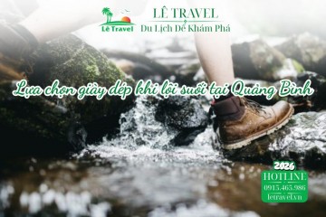 Giày leo núi hay dép tổ ong mới là chân ái khi lội suối tại Quảng Bình