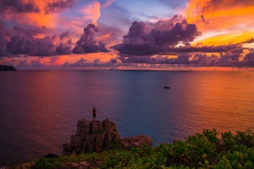 Ngắm ánh bình minh Côn Đảo