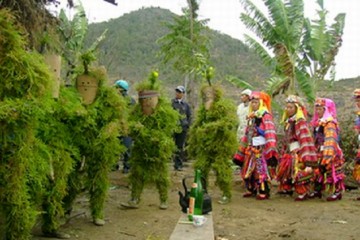 Lễ múa trống của người Lô Lô