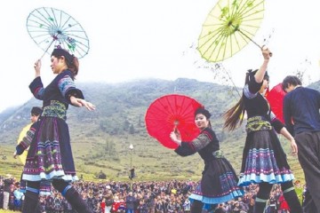 Tham quan Chợ Tình Khâu Vai
