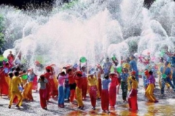 Lễ hội té nước Lào diễn ra khi nào