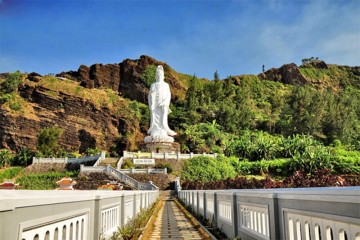 Chùa Đục đảo Lý Sơn