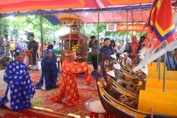 Lễ Khao lề thế lính Hoàng Sa