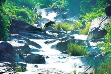 Thác Đá Giăng Quảng Ngãi