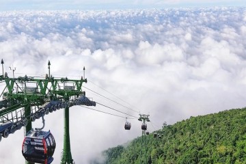 Chinh phục cáp treo Núi Bà Đen miền Tây Nam Bộ