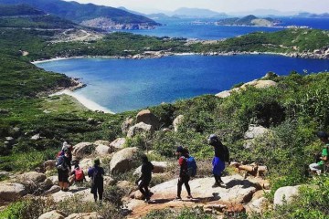 Đi bộ khám phá vườn quốc gia núi Chúa Ninh Thuận
