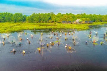Lễ hội Phá Trằm Trà Lộc Quảng Trị