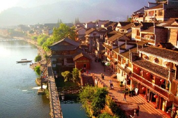 Kinh nghiệm khi đi du lịch Phượng Hoàng Cổ Trấn