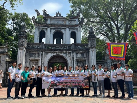 Đoàn Phân Hiệu Học Viện Phụ Nữ Việt Nam tham quan Tam Đảo