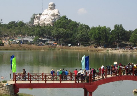 Du Lịch Miền Tây: Mỹ Tho- Bến Tre- Cần Thơ- Châu-Đốc 3 Ngày 2 Đêm