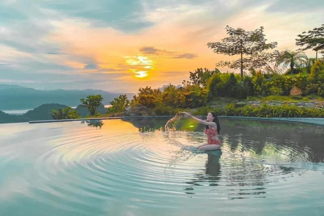 Tour du lịch Ba Khan Resort 4 sao 2 ngày 1 đêm