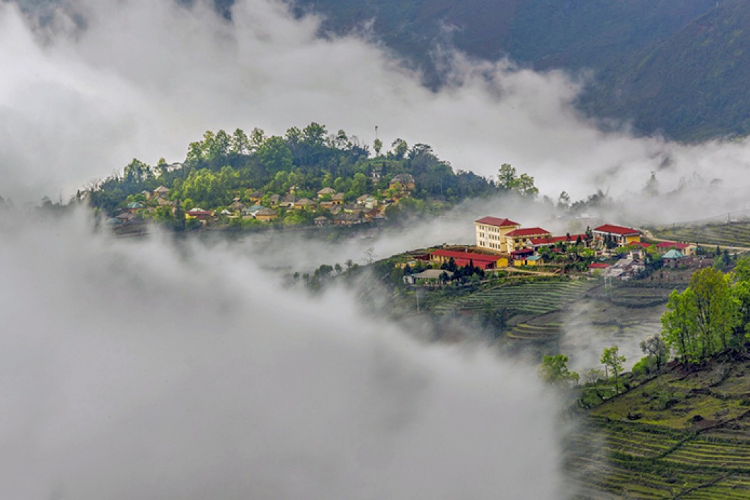 Tour Ngải Thầu Săn Mây Y Tý 2 Ngày 1 Đêm