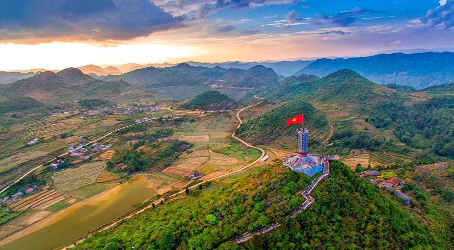 Cột Cờ Lũng Cũ Hà Giang