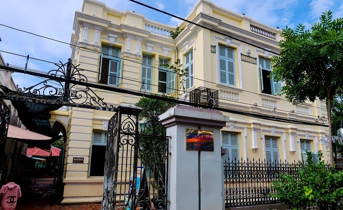 Nhà Công tử Bạc Liêu - Trần Trinh Huy