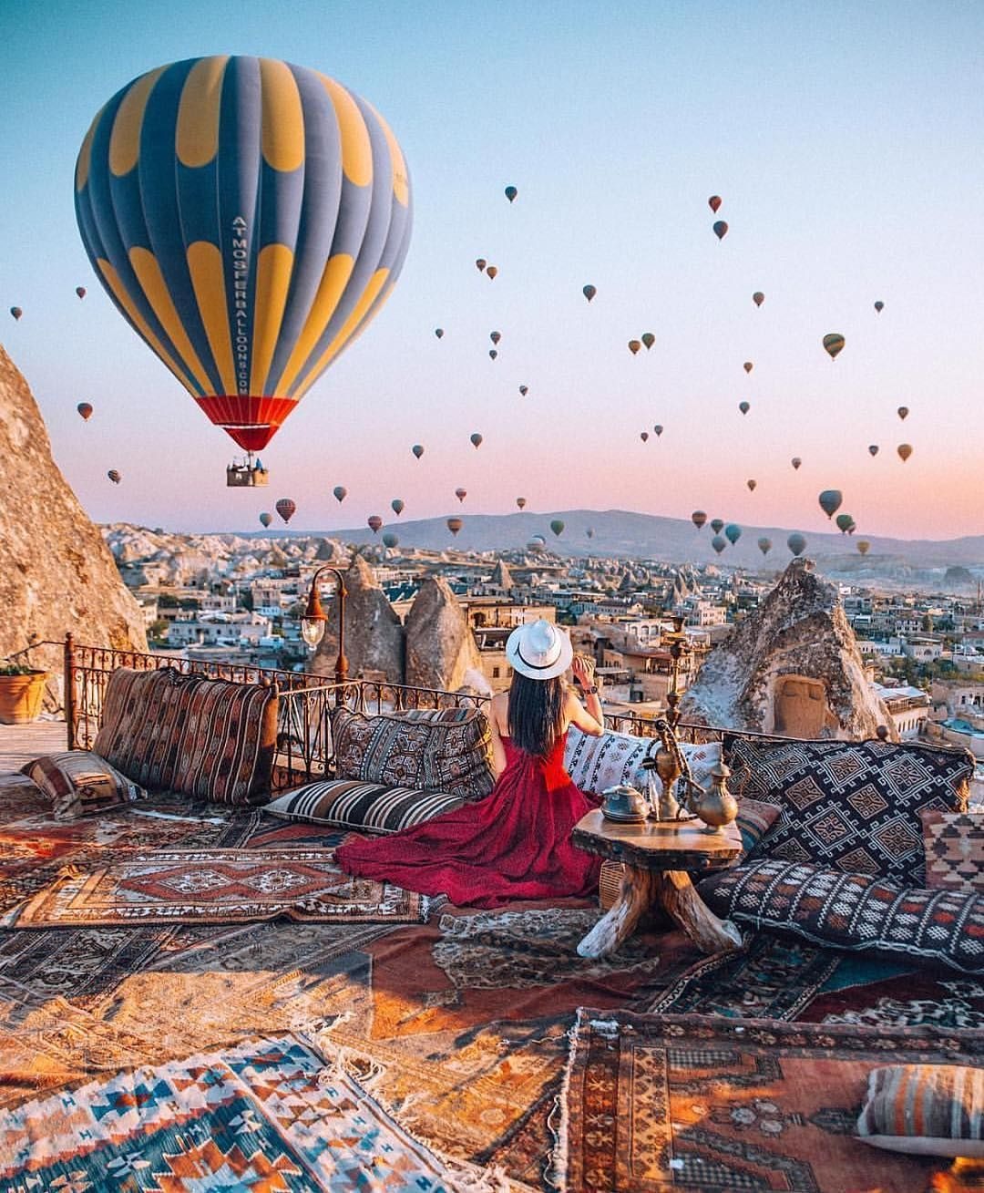 Cappadocia nổi tiếng với lễ hội kinh khí cầu