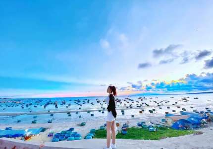Biển Mũi Né hút khách trong mỗi độ hè về