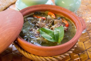 Thịt trâu lá lồm - đặc sản Hòa Bình