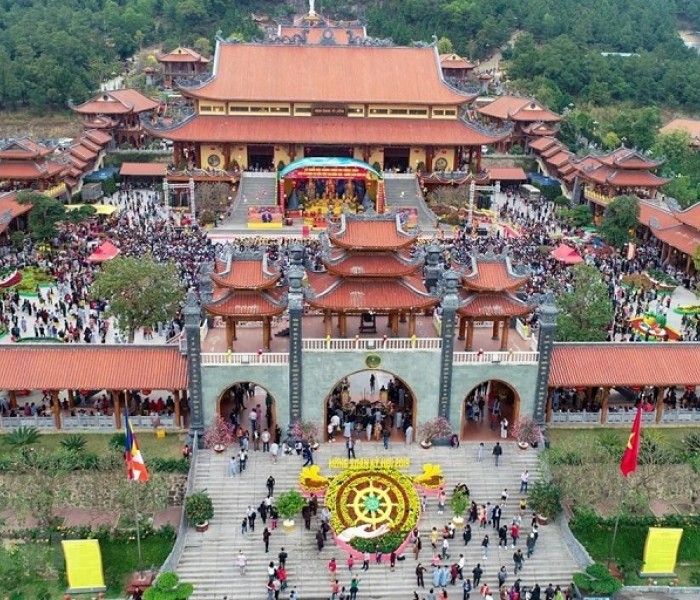 Du Lịch Yên Tử – Ba Vàng 2 Ngày Dành Cho Khách Đoàn