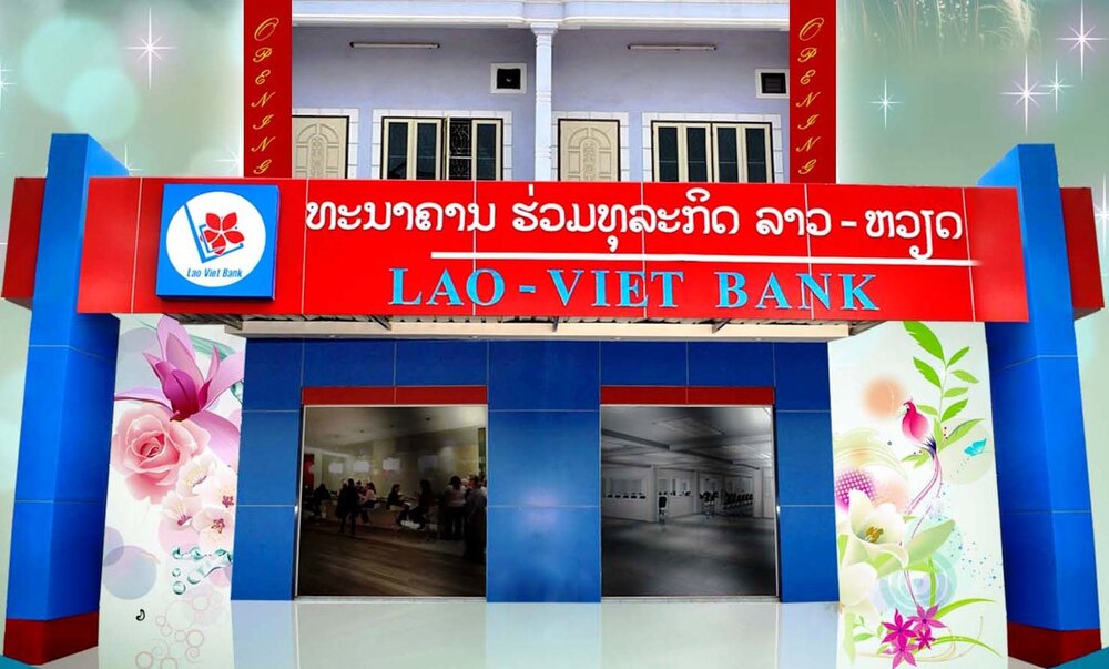 ATM và ngân hàng ở Lào