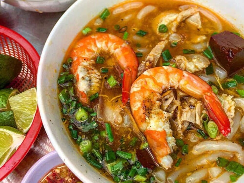 Bánh canh hải sản - Một món ăn không thể bỏ qua