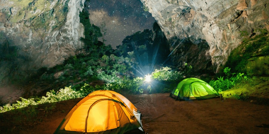 Cắm Trại Đêm Trong Hang Pygmy và Hố Sụt Kong