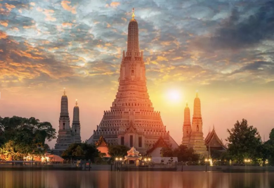 Đền Bình Minh Wat Arun Nổi Tiếng Của Thái Lan